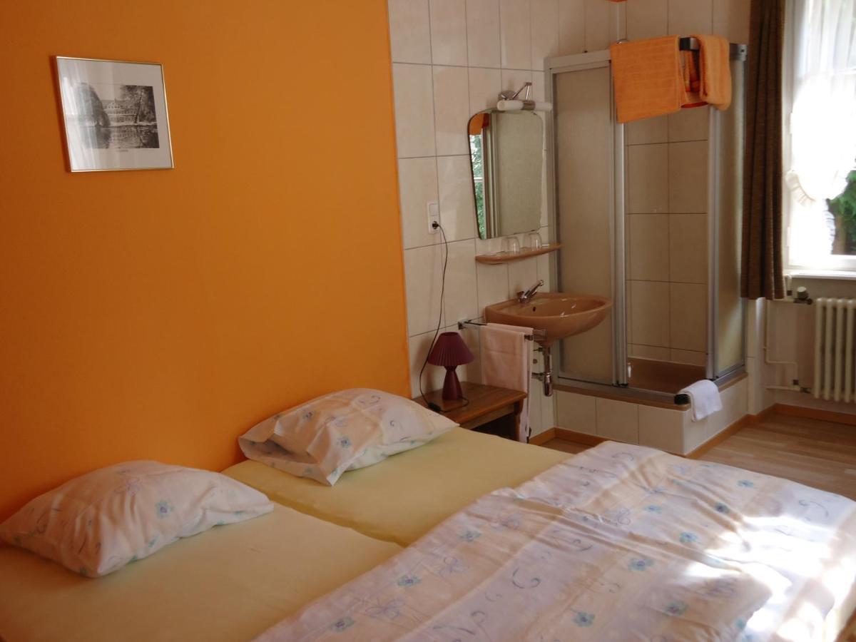 Hostellerie De La Vallee Heffingen Exteriör bild
