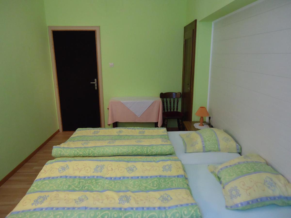 Hostellerie De La Vallee Heffingen Exteriör bild
